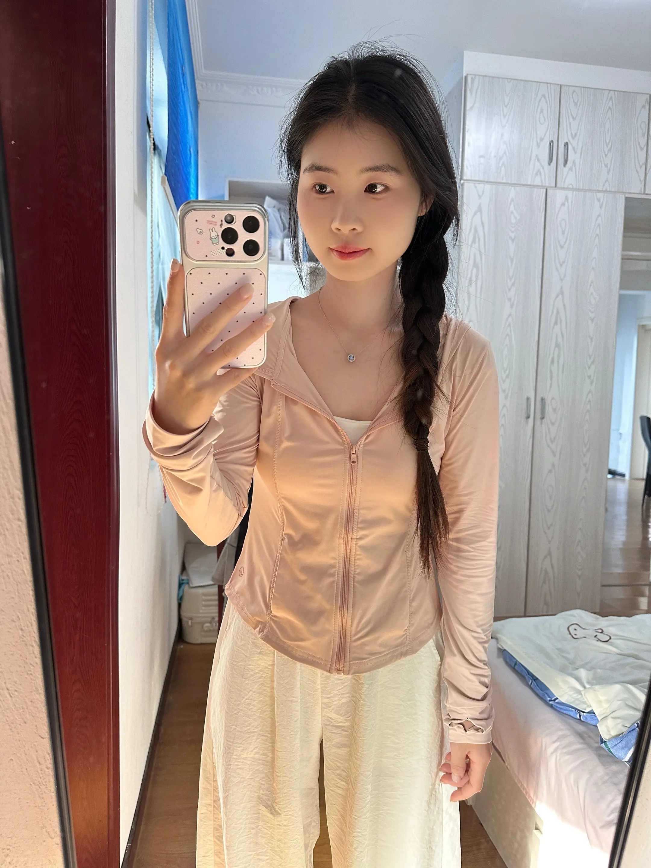 我妈骗我，她从小就教我要勤快，要什么都会，不然以后没人敢娶我，结果我现...