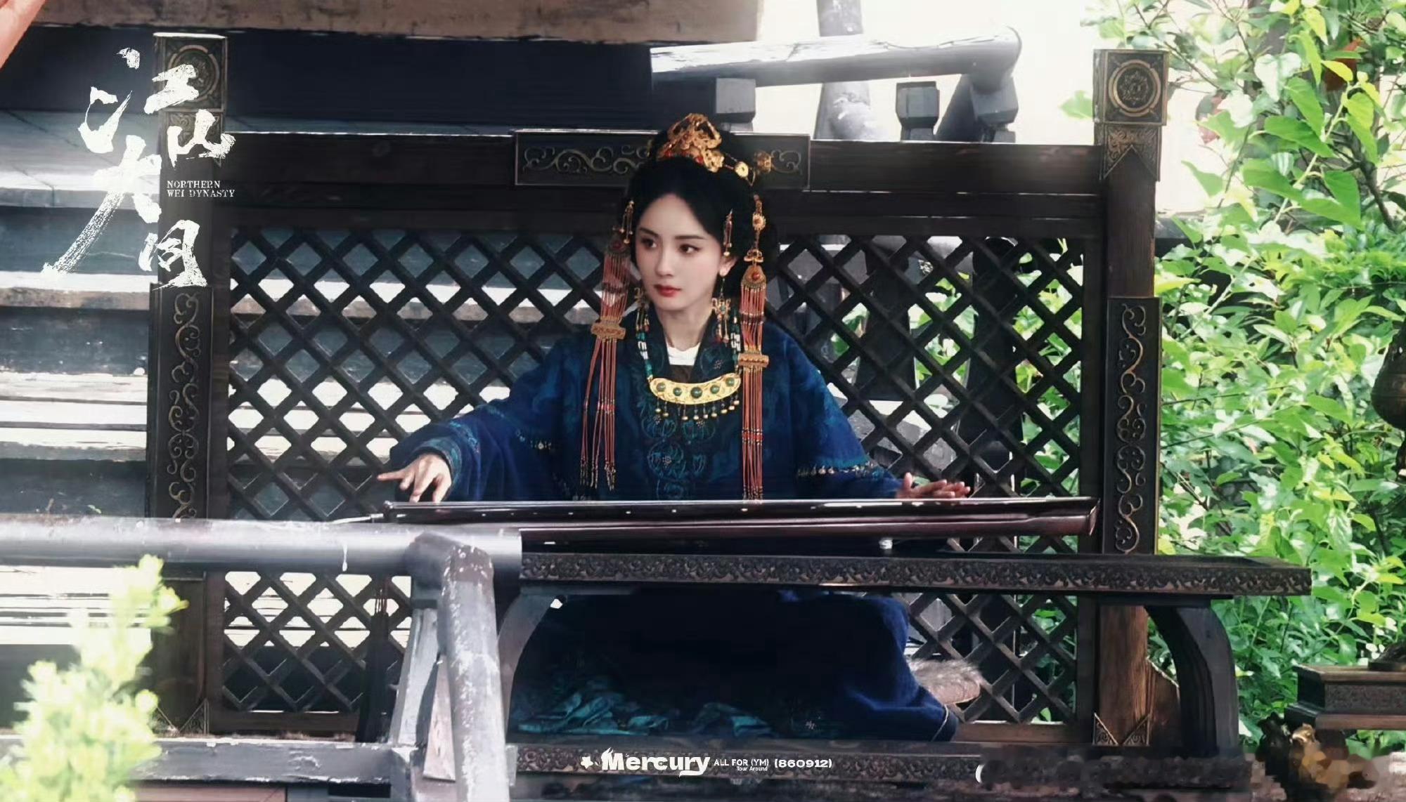 杨幂冯娷造型 野性古朴老剧味太美了 简直夯爆了要是能够边拍边播就好了已经迫不及待
