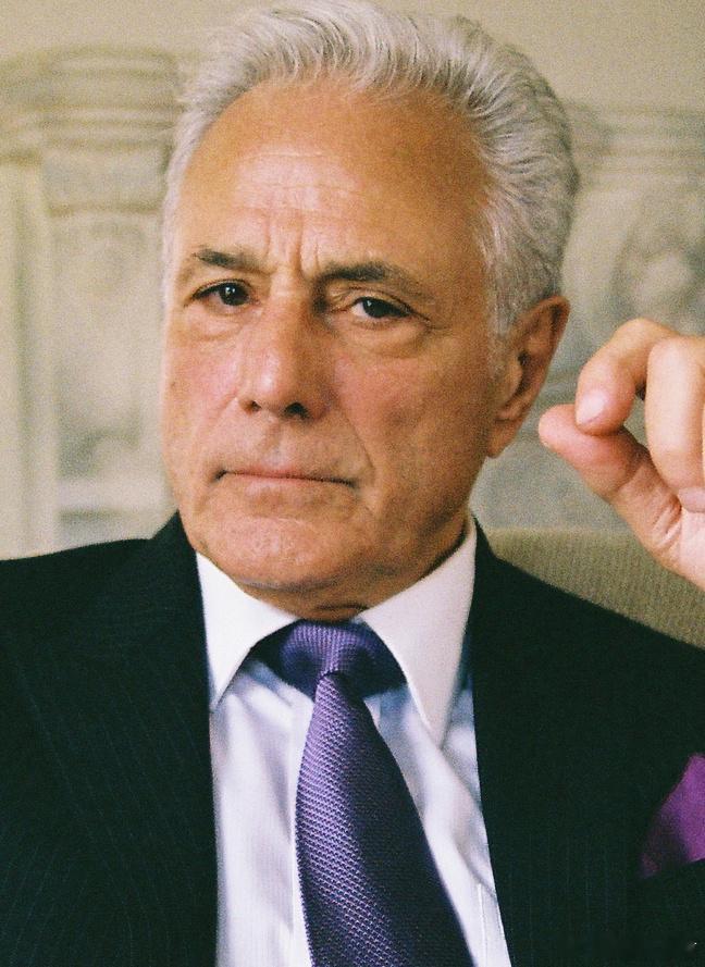 【《教父2》男星去世】好莱坞男星John Aprea在洛杉矶去世，享年83岁。他