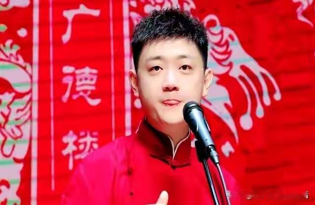 这是不想在德云社干的节奏呀！
张文顺外孙子宁云祥，我记得前一阶段和他妈妈一起骂曹