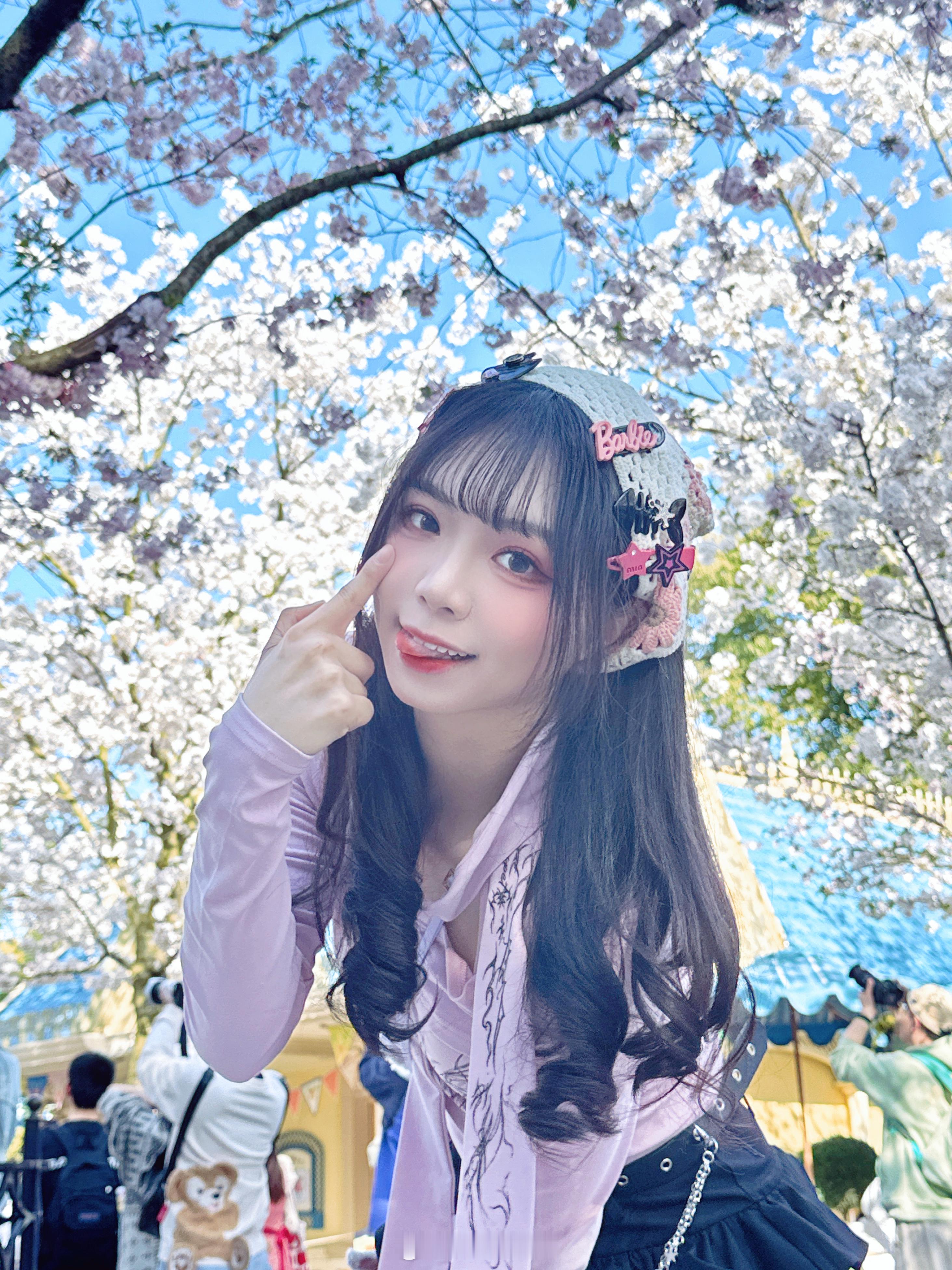 🌸途经一场樱花的浪漫                         想分享给