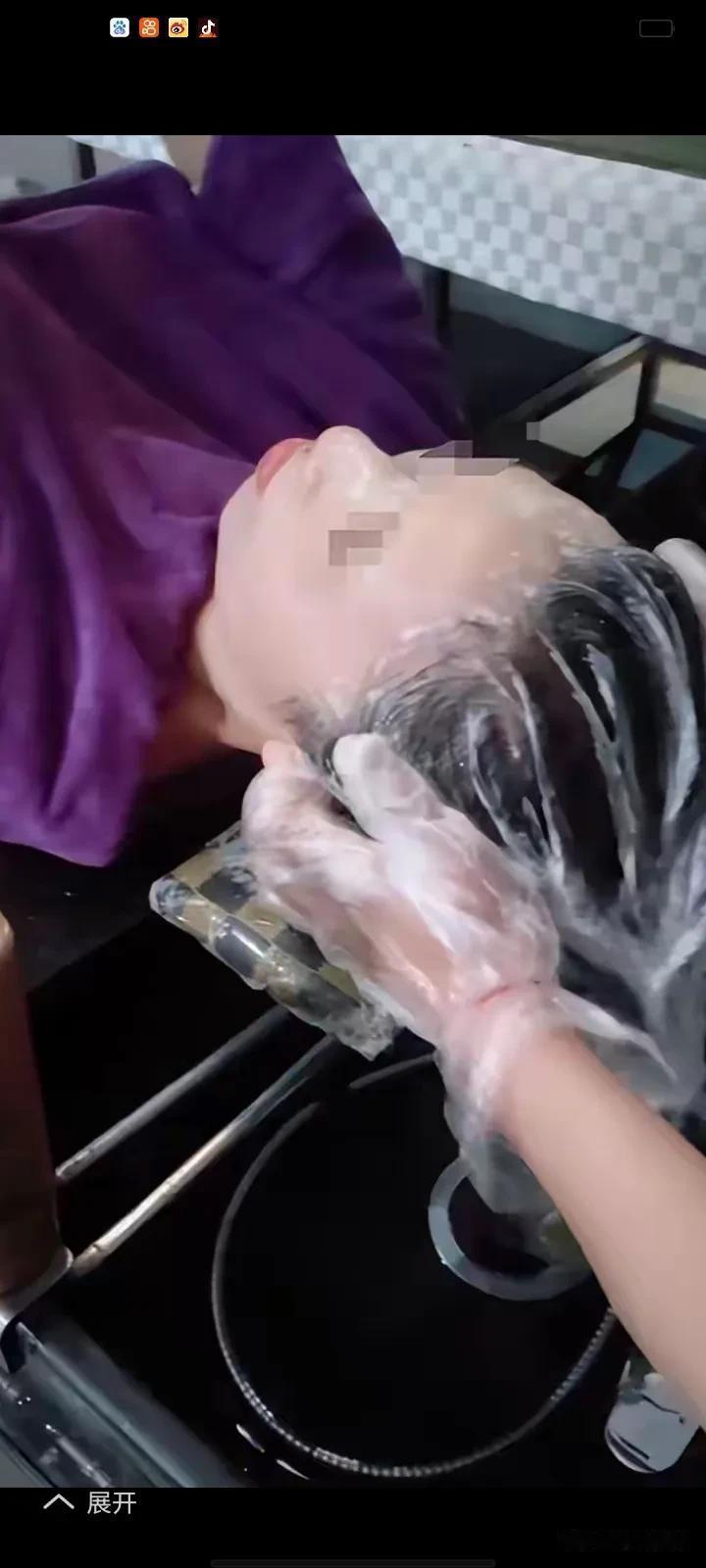 近期有两起“女子洗头被摸”事件受到关注：

武汉椰岛金地雄楚店事件

● 事件经