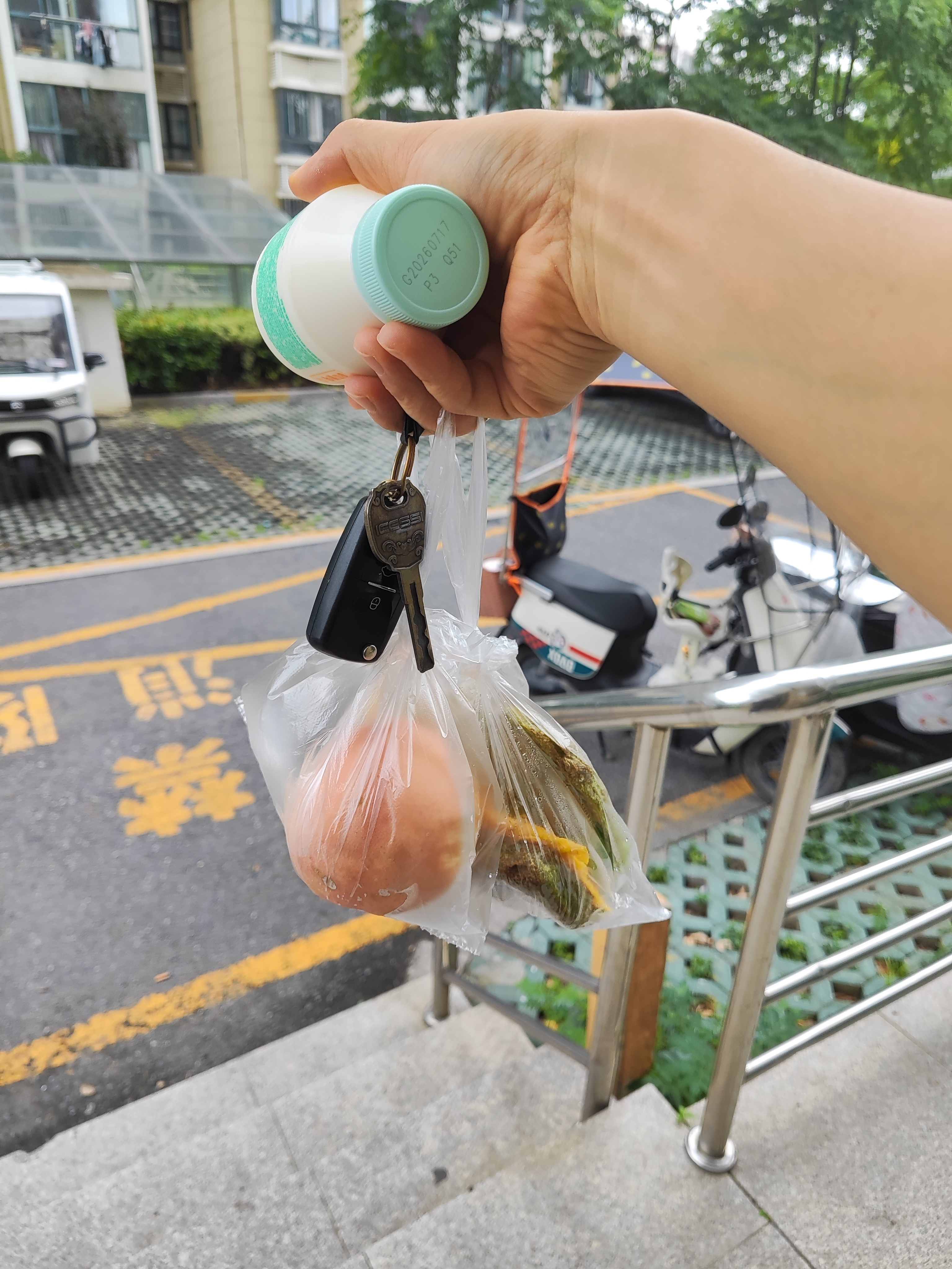 吃兰么 好好吃一口寻常日子里老婆给弄得不寻常