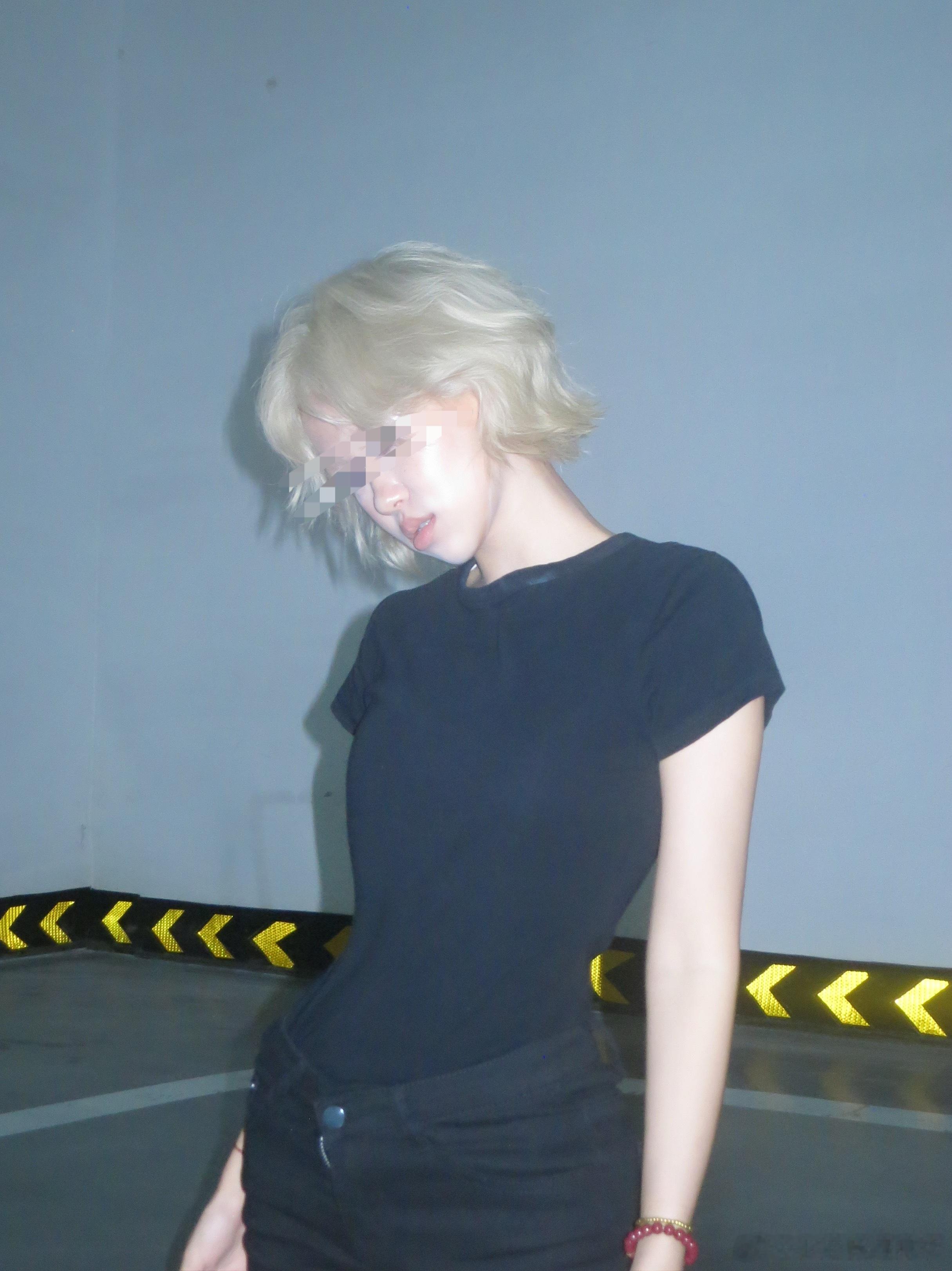 赛博朋克女 ​​​