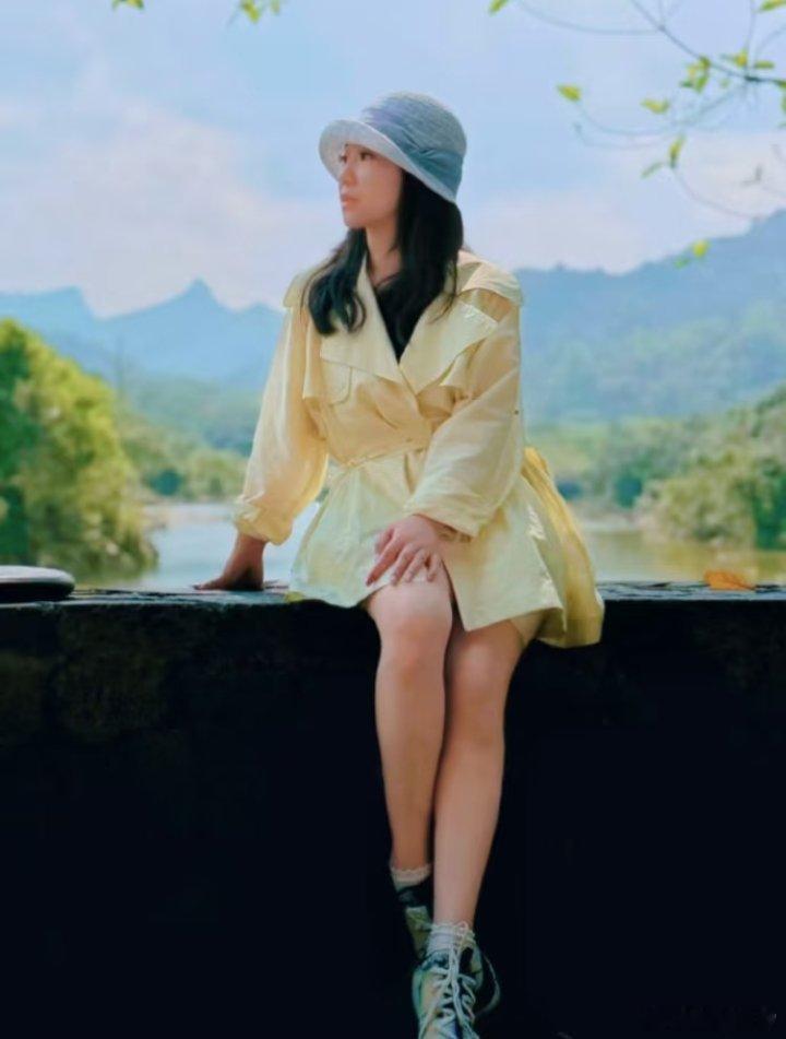 傅首尔回应被说瘦了像杨紫傅首尔以前说“以瘦为美太可笑”，现在说“瘦是为了健康”。