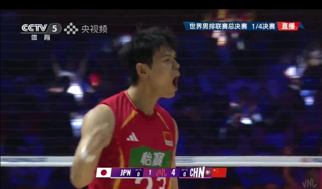 中国男排加油！


昨晚男排世联赛，1/4决赛中国对日本，在宁波北伦港进行。
