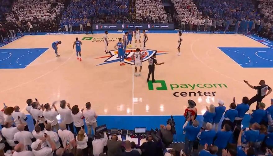 来了来了来了 马刺雷霆G2开始了 看球地址 👉网页链接 马刺vs雷霆nba季后