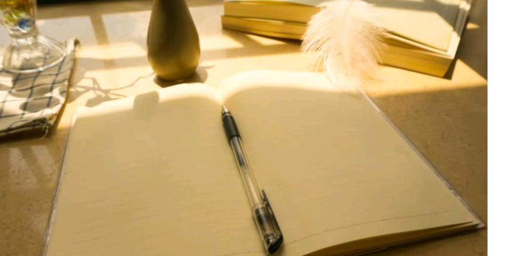 温州医科大学一位大四学生洪某某成了舆论的焦点人物，起因是他竟在短短一年多时间里发