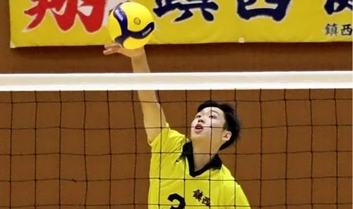 男子排球 熊本县镇西高中准优胜……主将一之濑涟：“身体已经到达极限，最后是靠着意