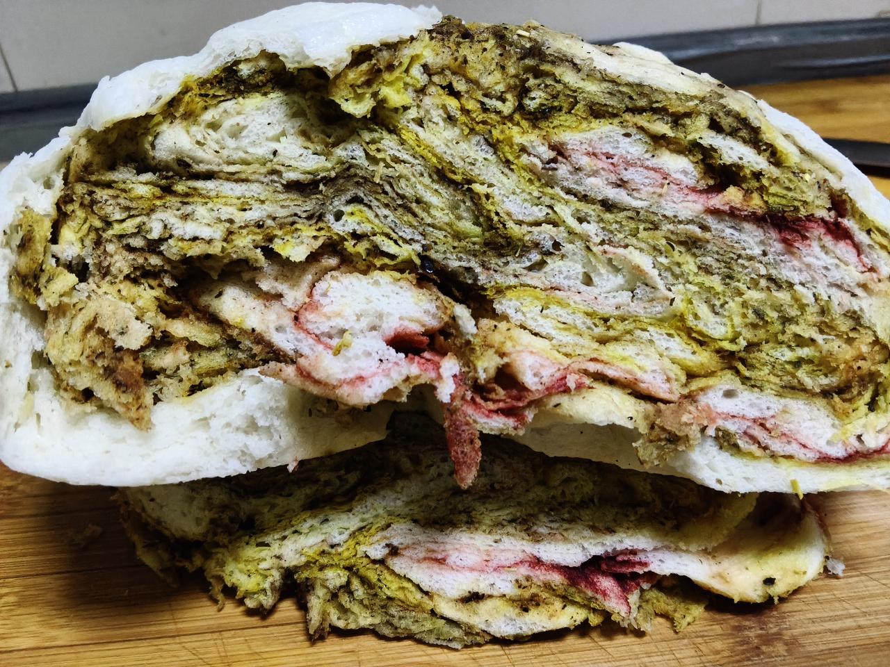 中秋节只有这种月饼才能吃得下去，这月饼对我而言是难以下咽的。