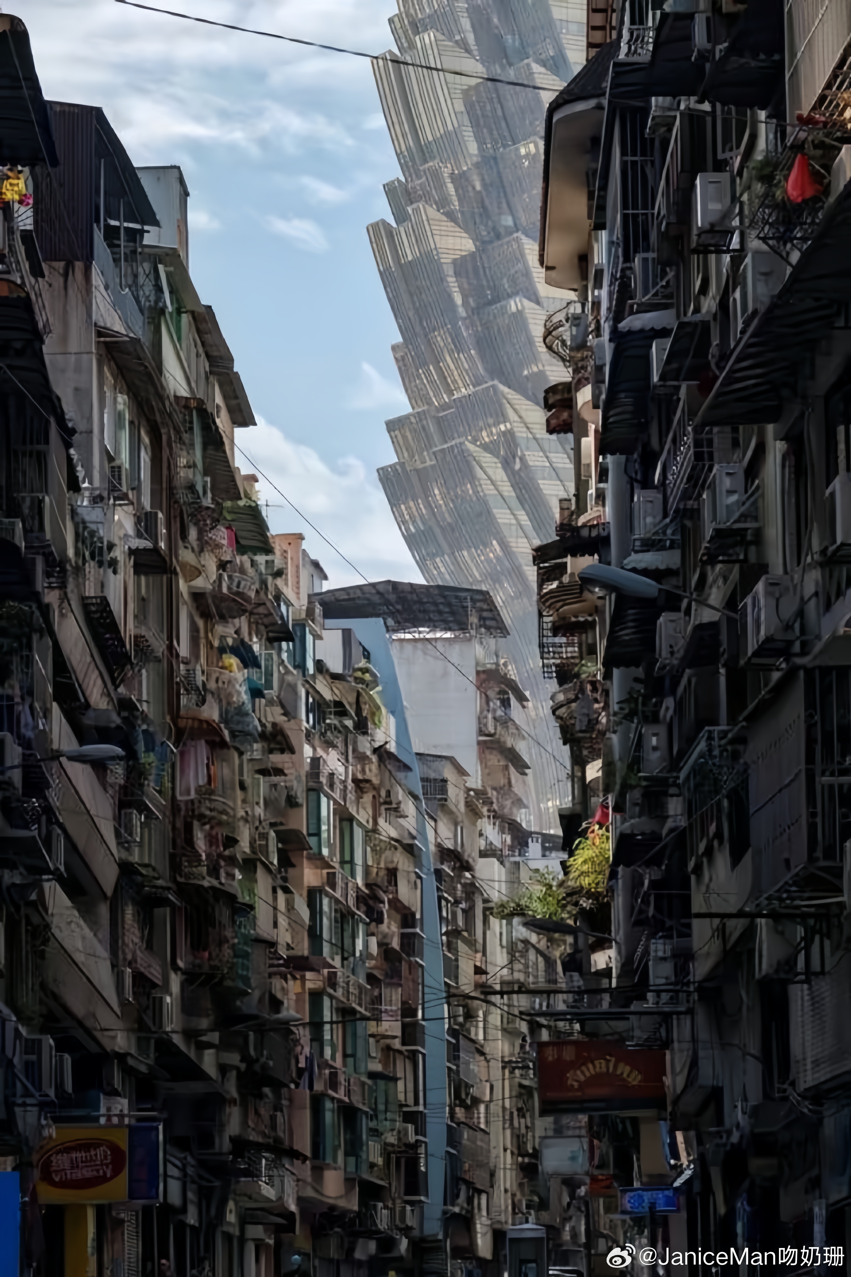 发一张表现巨物恐惧症的图片：澳门新葡京酒店，from国家地理杂志 ​​​