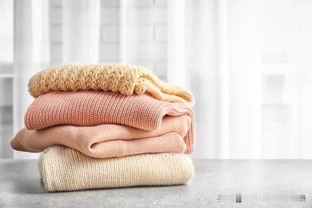 发现一个问题，走在大街上，看见别人穿的衣服都好好看。可是，自己逛街或者去网上买，