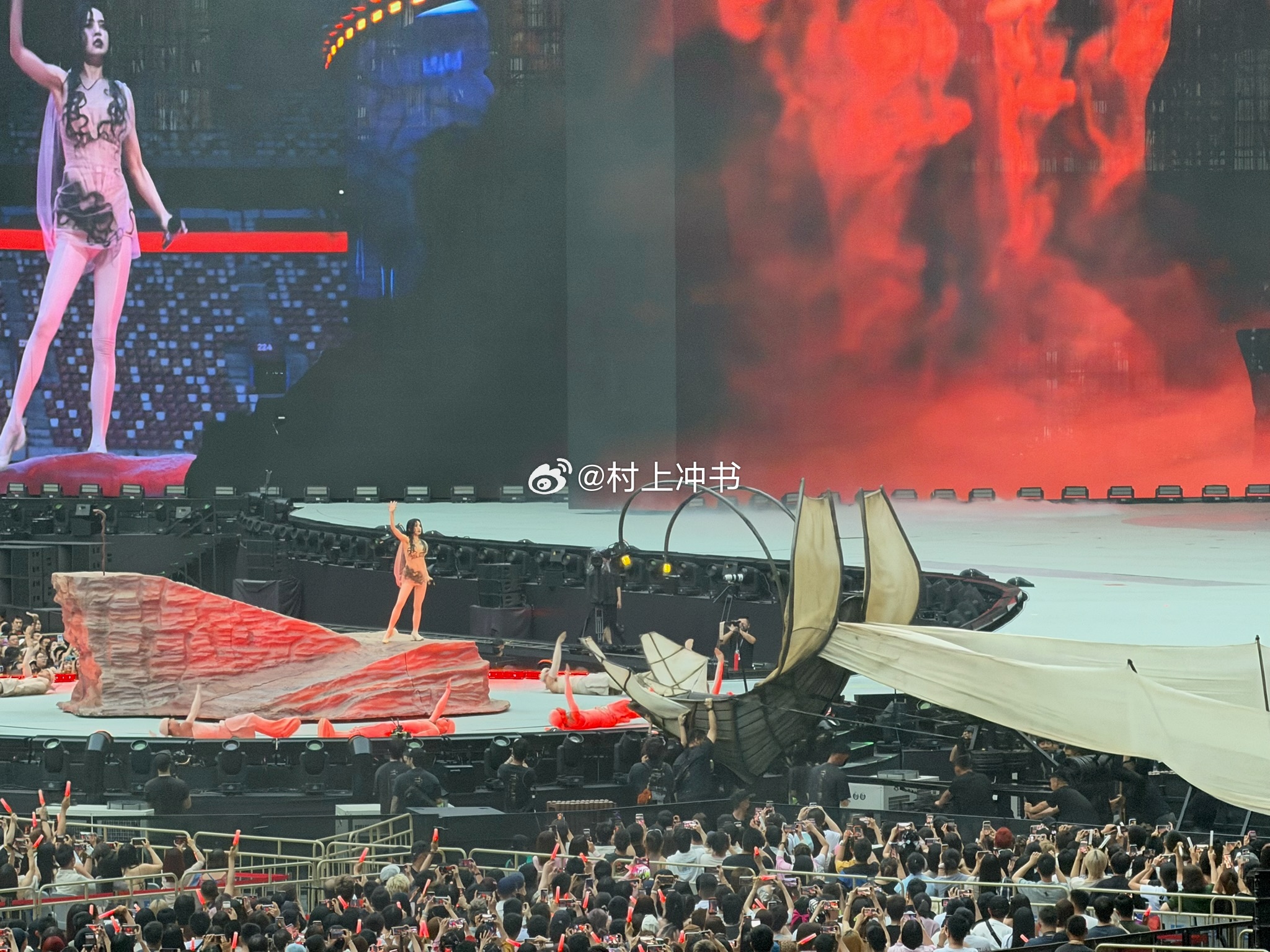 蔡依林鸟巢演唱会蔡依林鸟巢上座率不用花哨的营销造势，鸟巢满座的上座率就是最硬的实