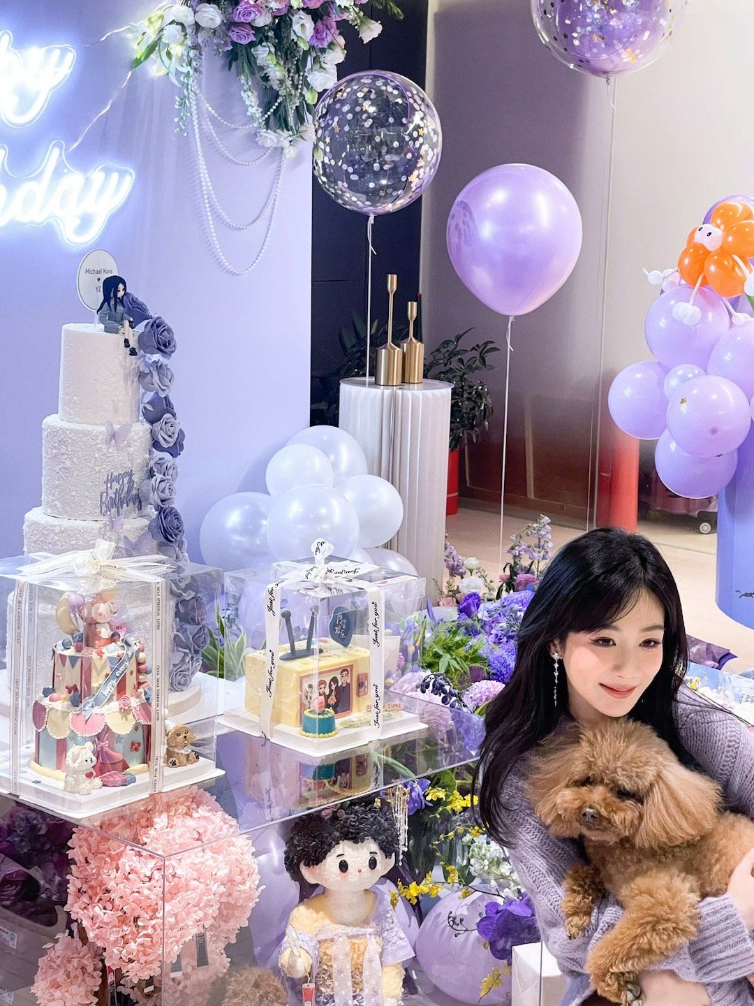 #杨紫32岁生日发文#杨紫32岁生日快乐！你总是被爱包围，笑容灿烂如花。进组顺利
