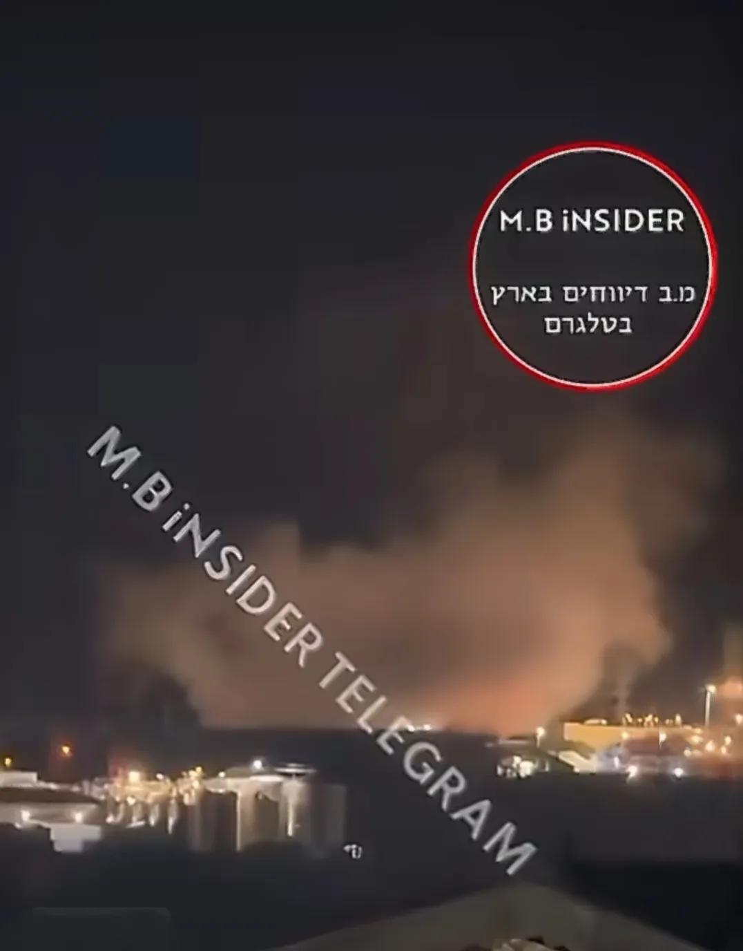 以色列海法炼油厂被打冒烟了，而且烟还很大，显然受损不小。
伊朗打击海法炼油厂是对