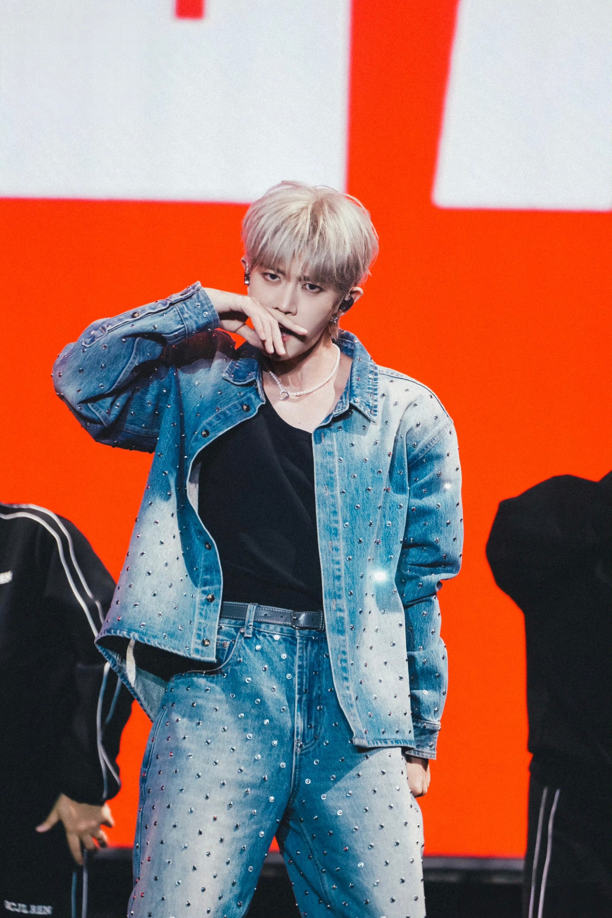 任嘉伦 ¹🔸 ˶ᕱ⑅ᕱﾞ    🔸   𝔸𝕝𝕝𝕖𝕟 ℝ𝕖𝕟 ?