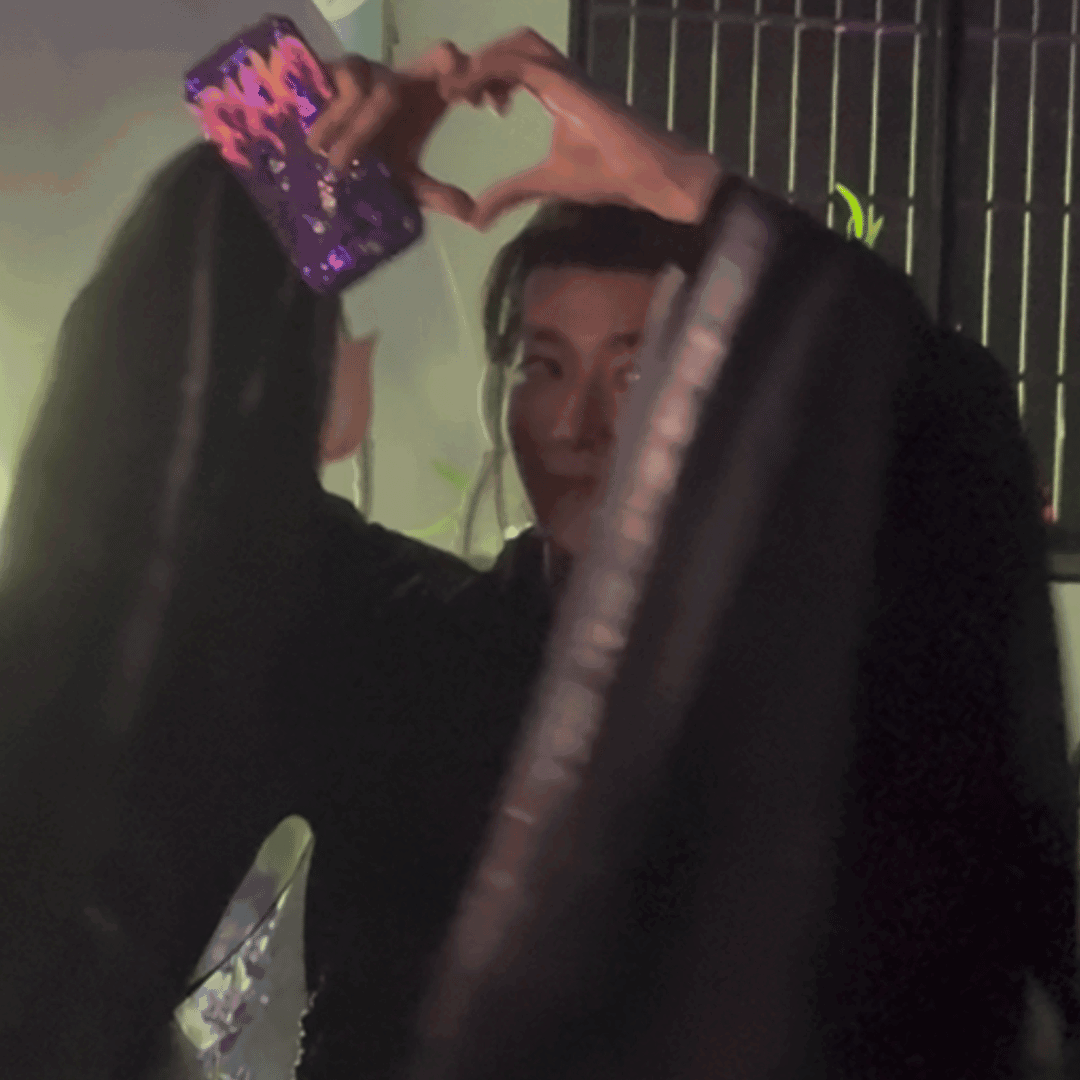 -手指长比的心也比别人圆🫶🏻- 
