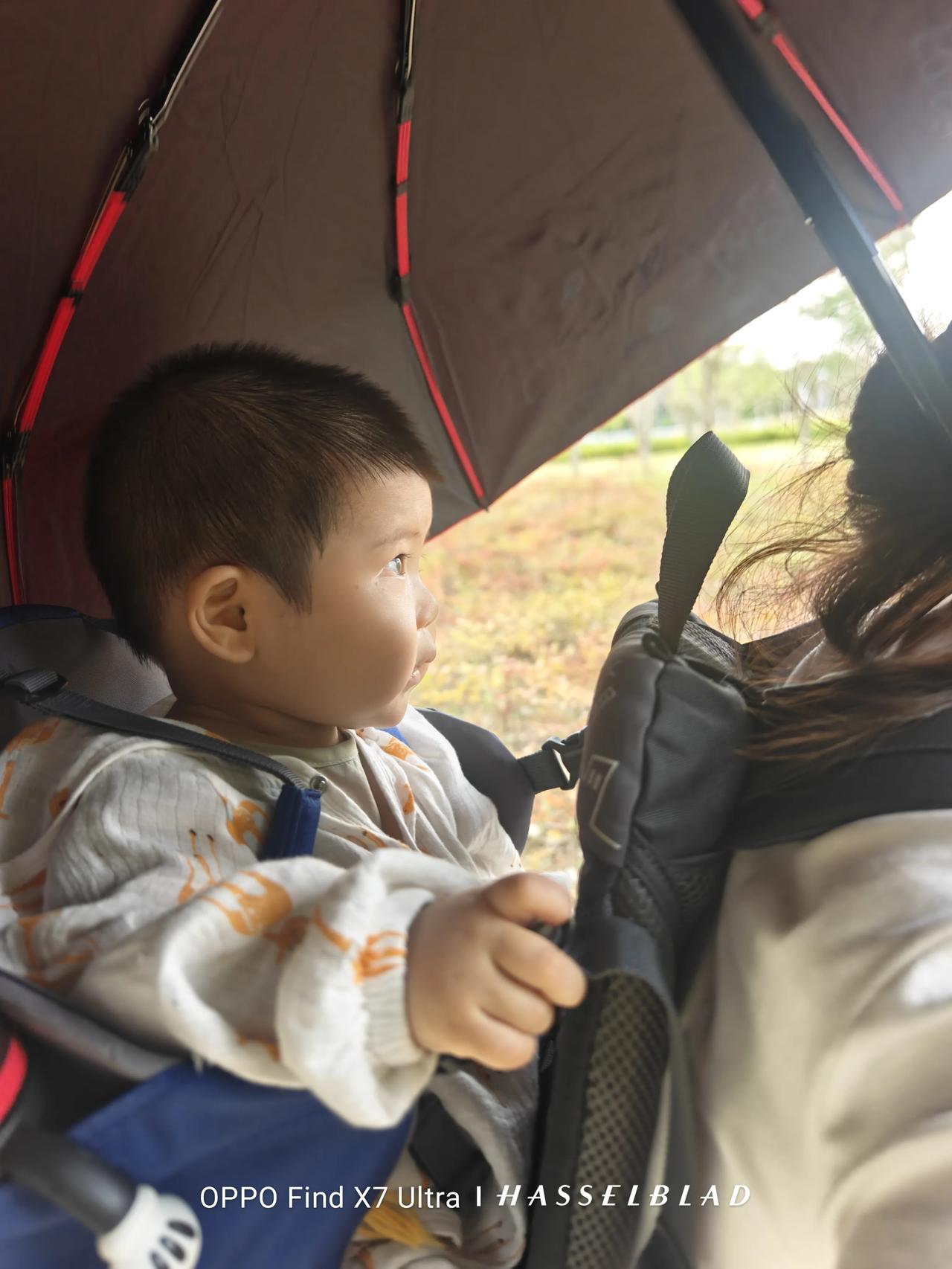 我觉得，这世上，对于宝宝来说，再多的爱也替代不了母爱。

至少我们西瓜是如此。