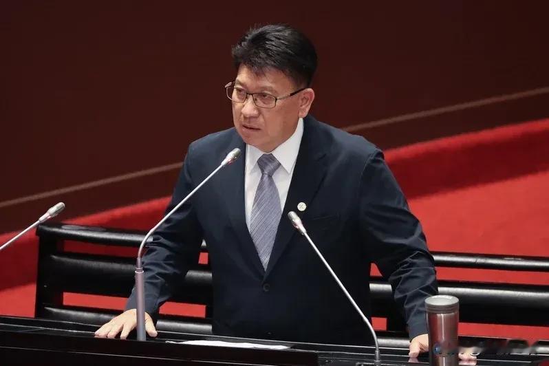 韩国瑜邀吃和解饭“解预算僵局”    林思铭：政院若无善意 仍缓列案

台明年度