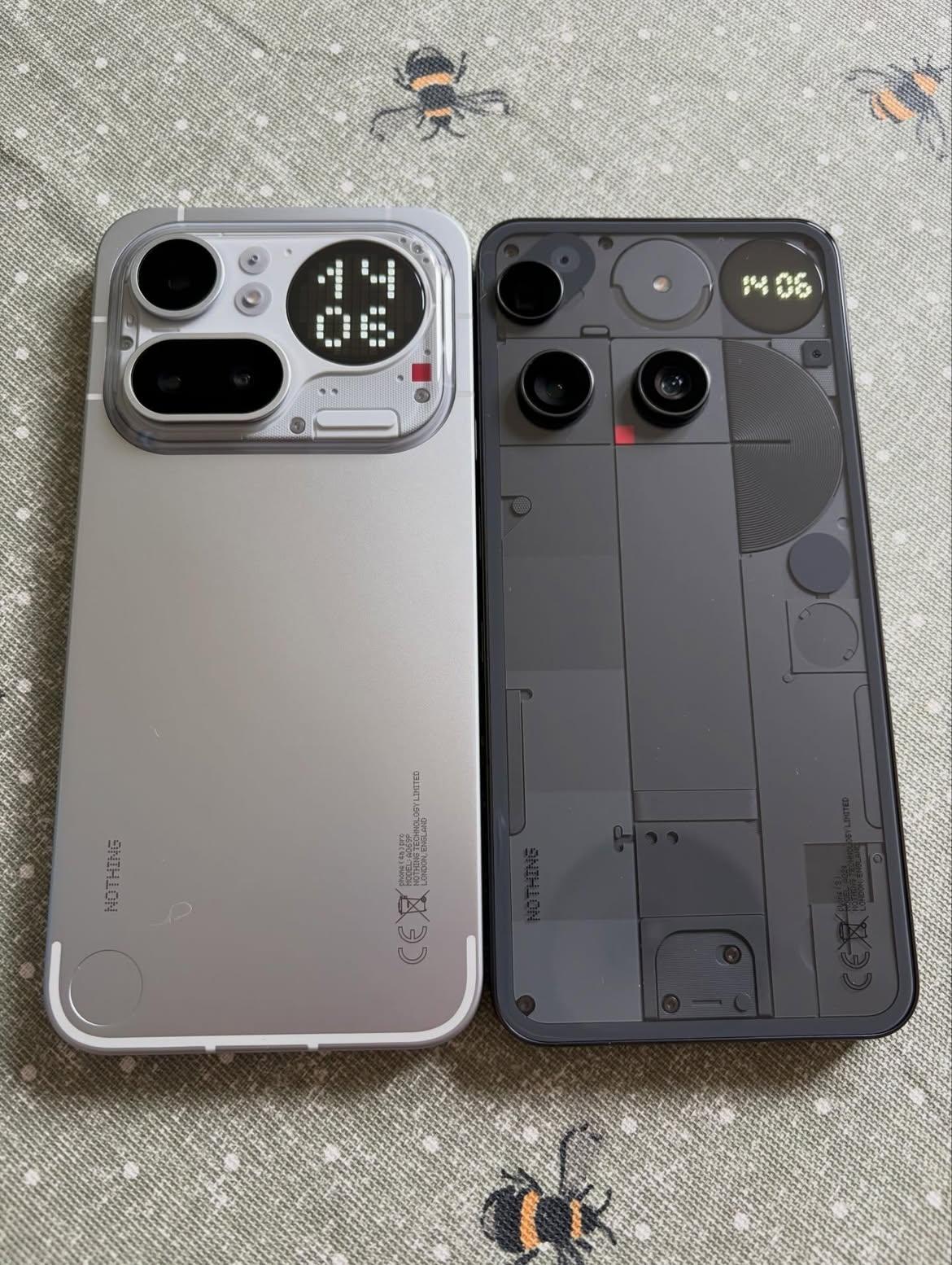 你更喜欢哪款的设计？
Nothing Phone (3) 还是 Nothing 