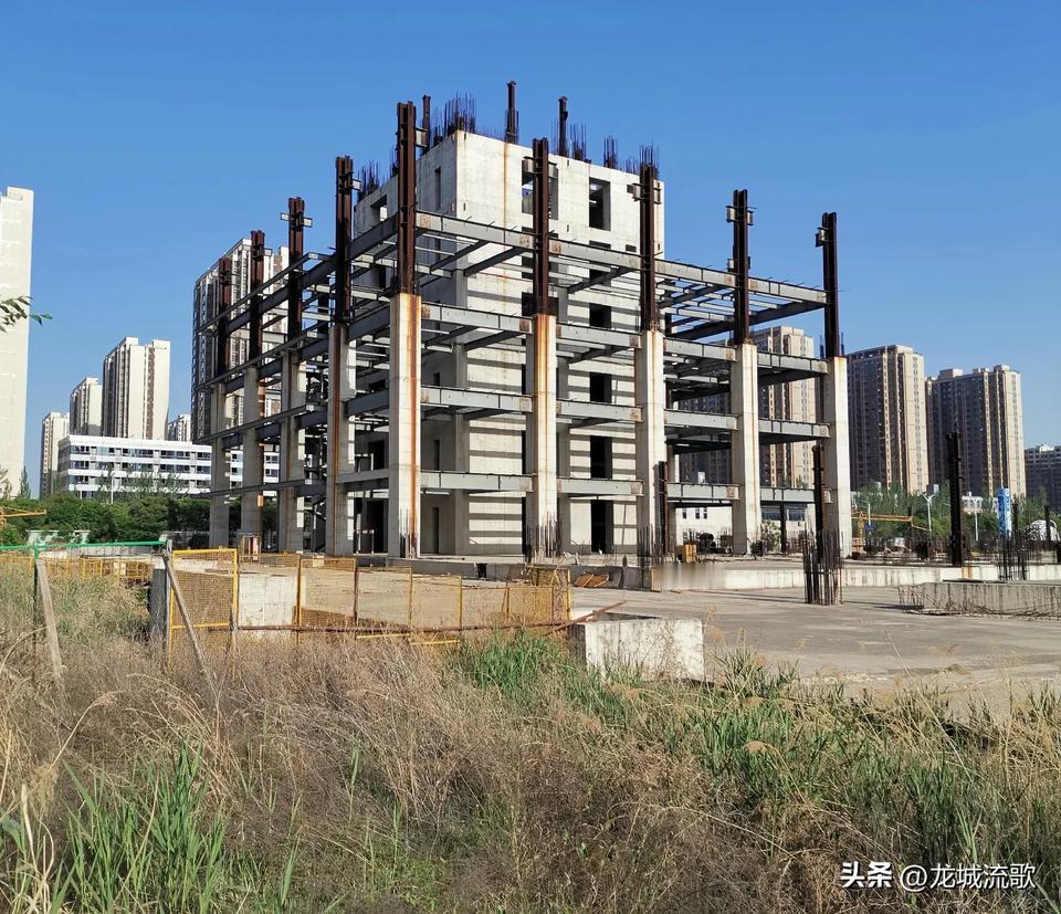 晋中汇通大厦要复工建设？真的假的！网上有消息说得有模有样的，但是从官媒上暂未查到