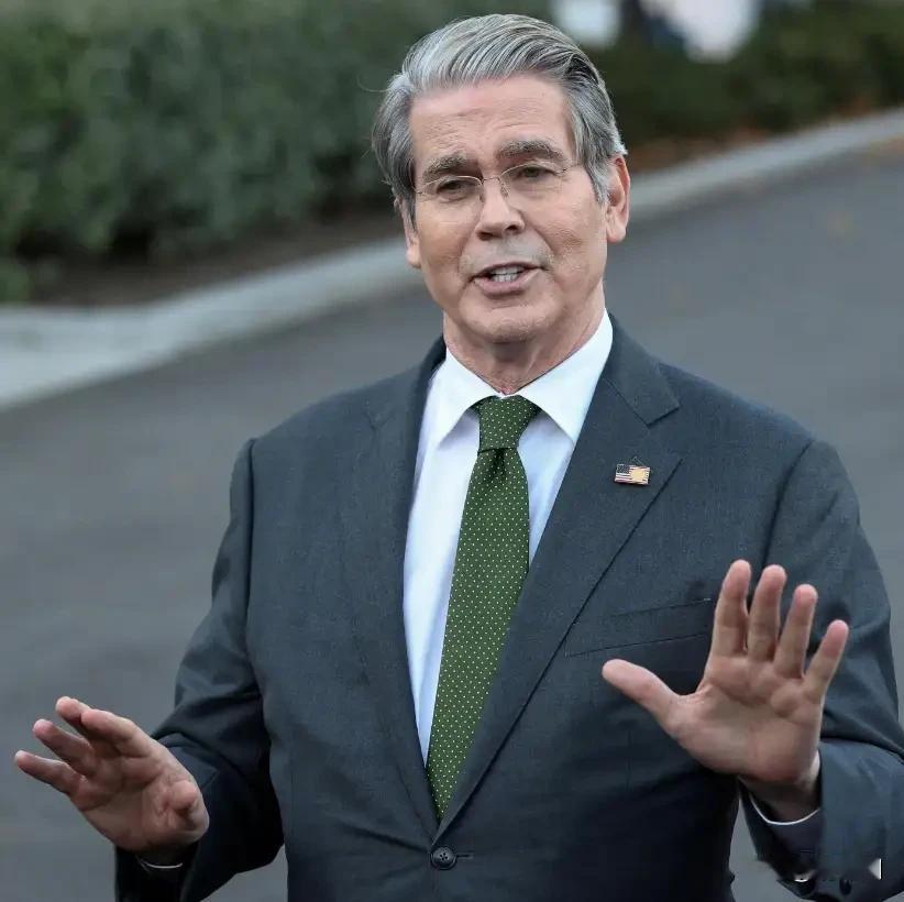 自己家里还有一堆烂账没清，连最基本的国际劳工公约都不敢签，倒有脸当起全球“道德警