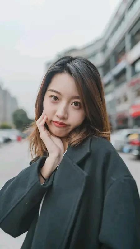女子被骗百万卖家里3套房 父母崩溃 河南郑州31岁女子为跟25岁男友结婚，和父母