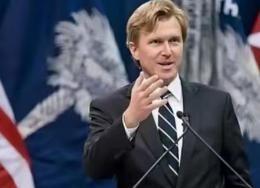 美鹰派专家告诫所有美国人：美国万万不能踏进欧洲国家与俄罗斯布下的“陷阱”，如果中