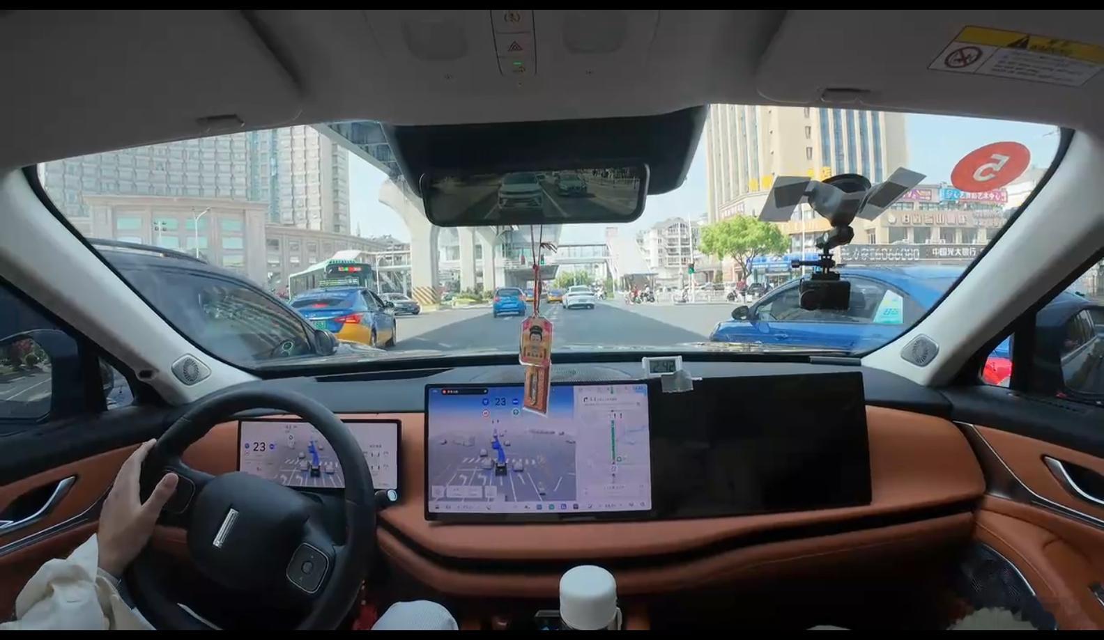 作为云裁判谈谈第二届中国智驾大赛 芜湖站魏牌蓝山的表现。分为综述部分和具体扣分点