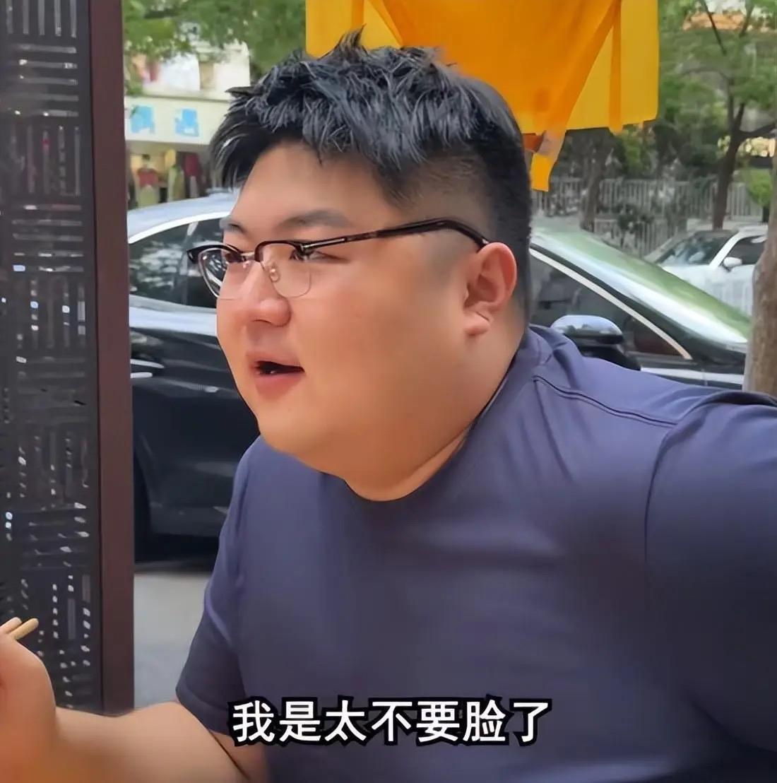 离婚仅3个月，千万粉丝网红“猴哥说车”前妻自曝与一男生在接触中：很上头。男方是深