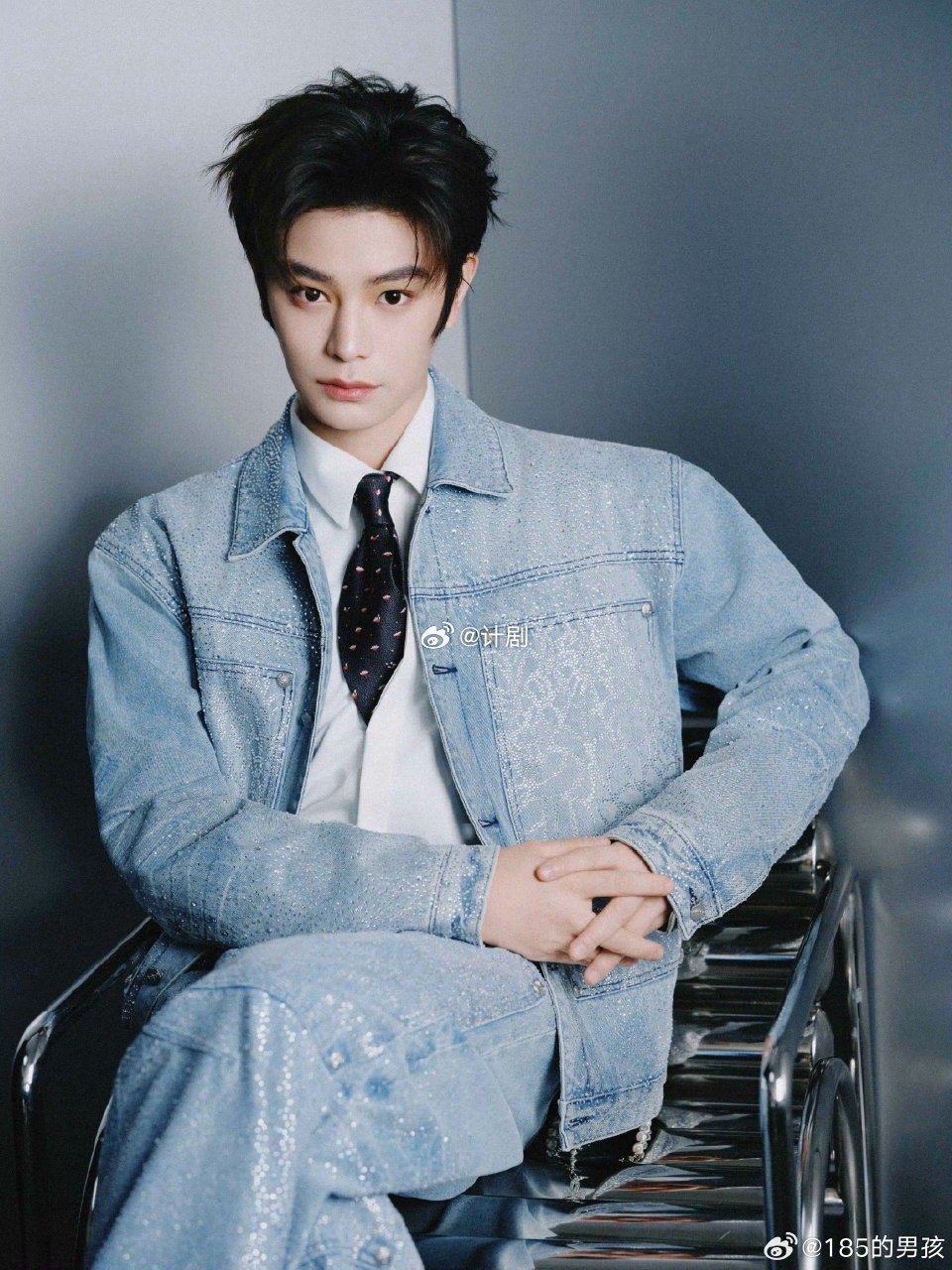 丁禹兮你是懂粉丝想看什么的 看到丁禹兮的古装造型直接被圈粉，风度翩翩自带氛围感，