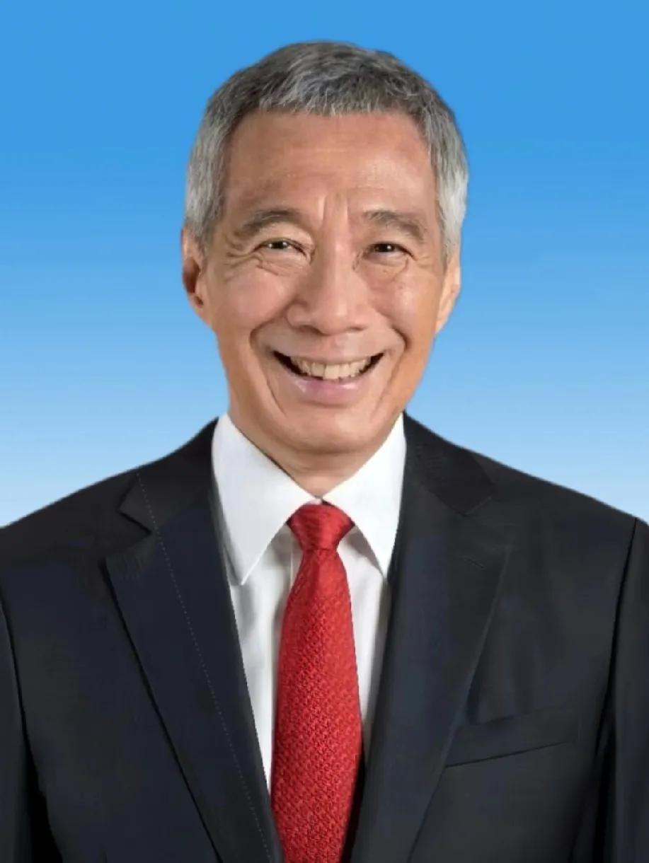 新加坡国务资政李显龙日前表示，台海和平至关重要，各方声称维持现状，实际行动却加剧