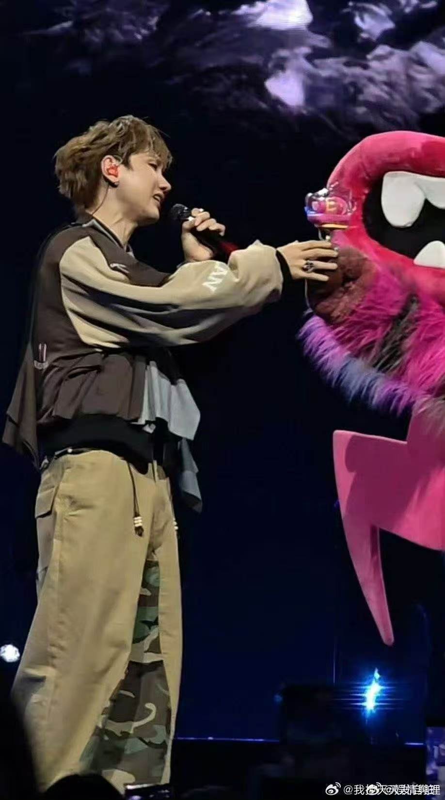 汪苏泷官宣新应援棒汪苏泷的应援棒 汪苏泷官宣新应援棒 汪苏泷接下来新巡演新应援棒