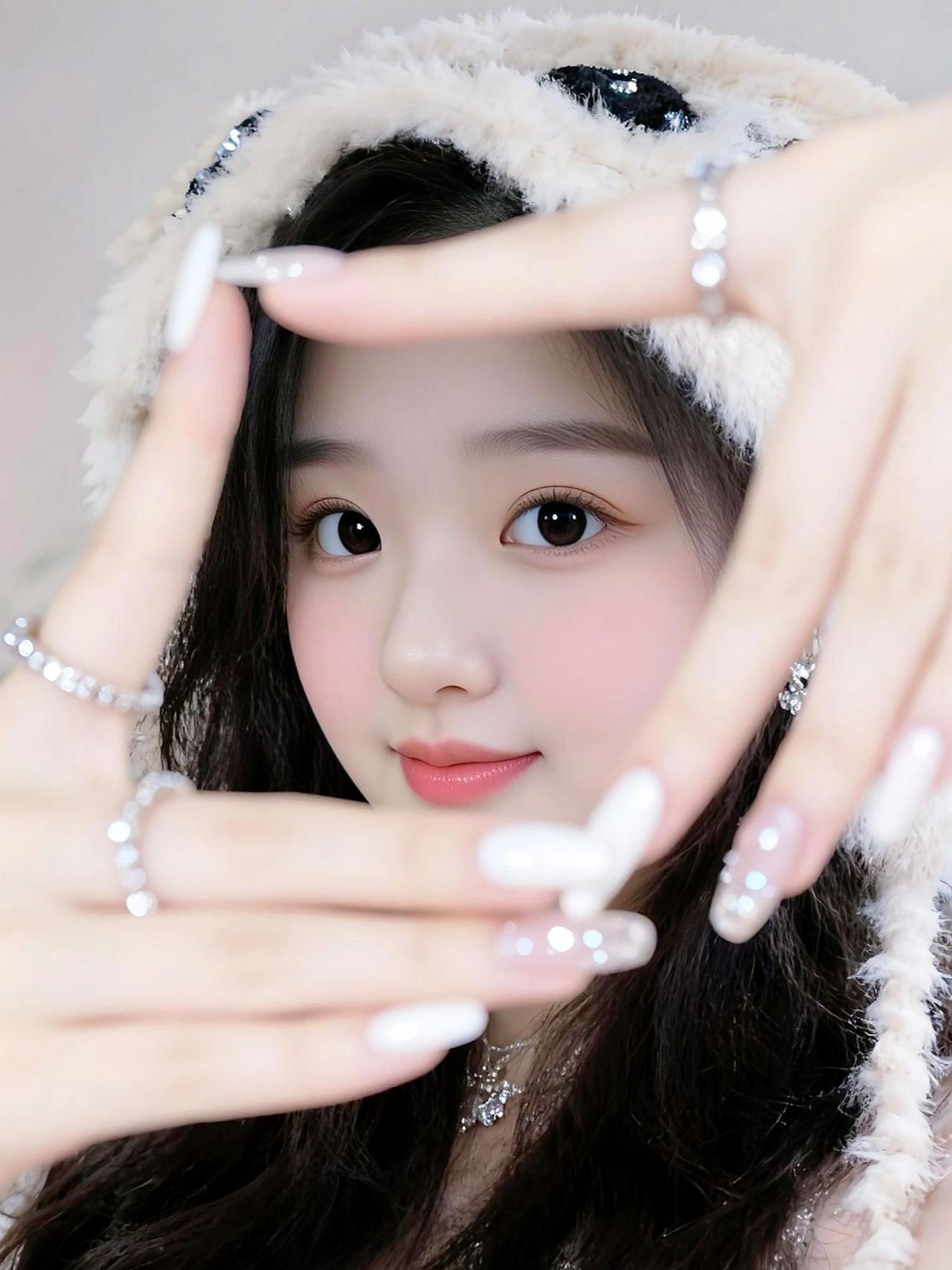 个人 小姐姐 特写 自拍 对比