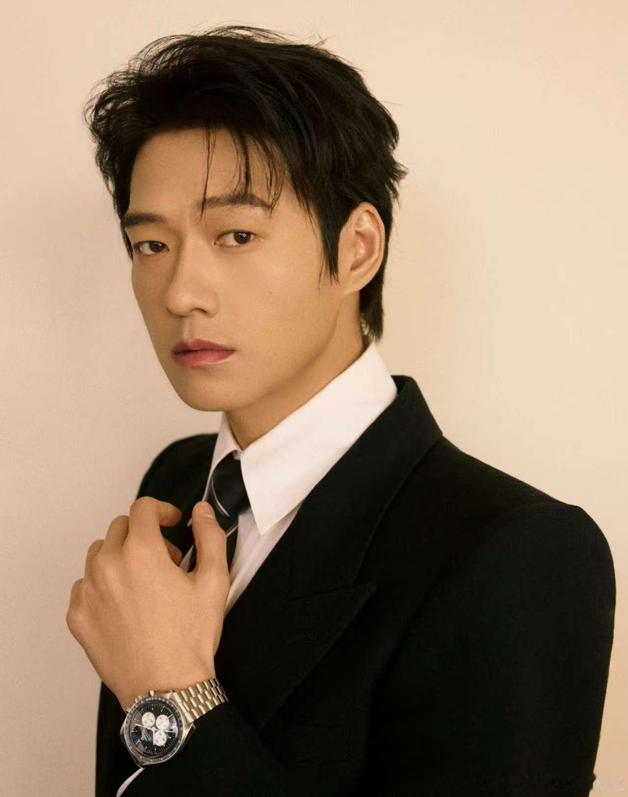 魏大勋特邀主演楚天秋魏大勋我是楚天秋 温柔是刀鞘，癫狂是刀刃！魏大勋这次真的杀疯