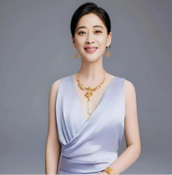 演员梅婷说：“拍父母爱情，片酬300万，郭涛只有8.8万。44集，一集两千块，女