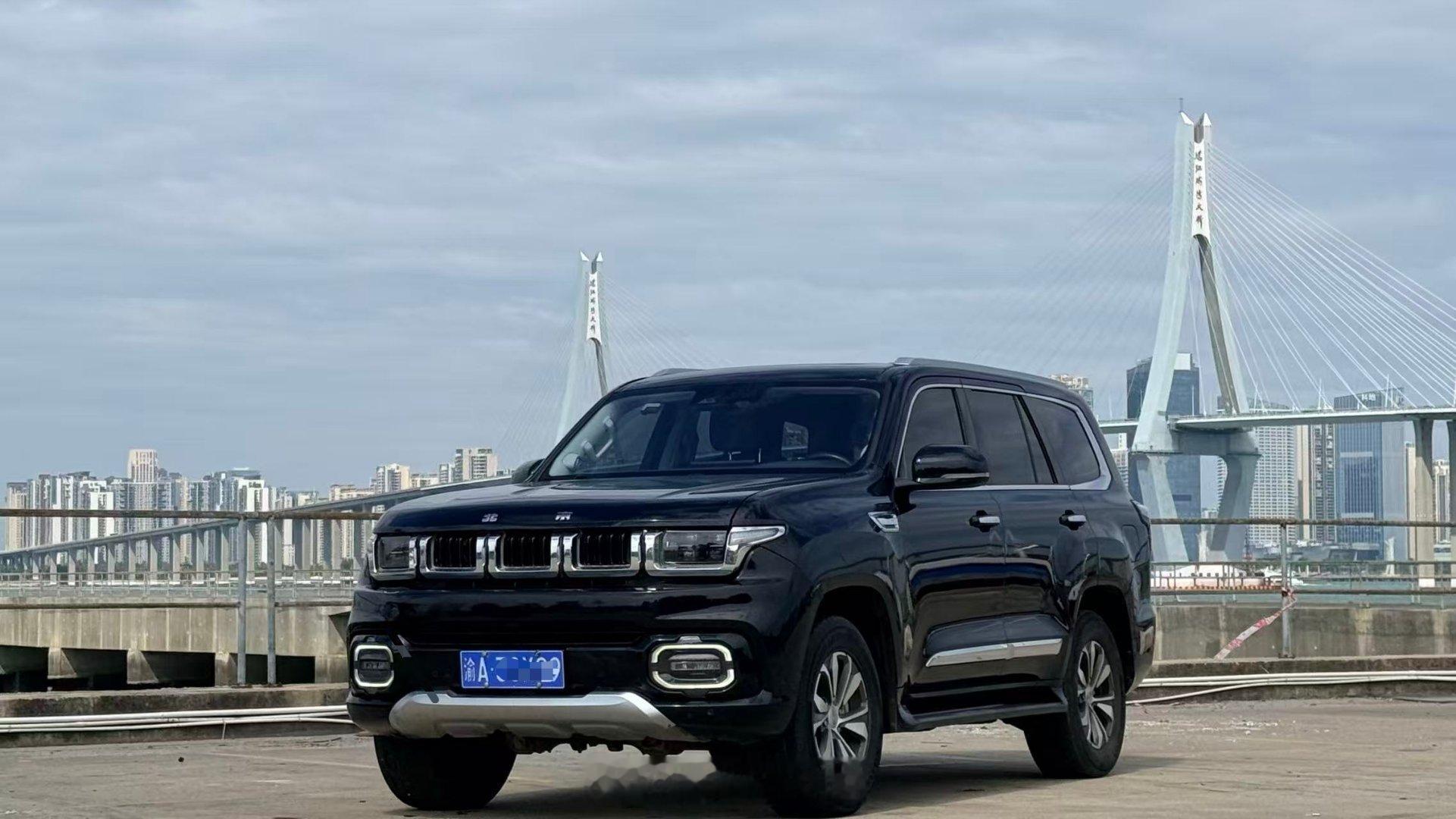 真的跟坦克差老远了[允悲][允悲][允悲]需要长时间习惯中控台放东西哪哪都不顺唯