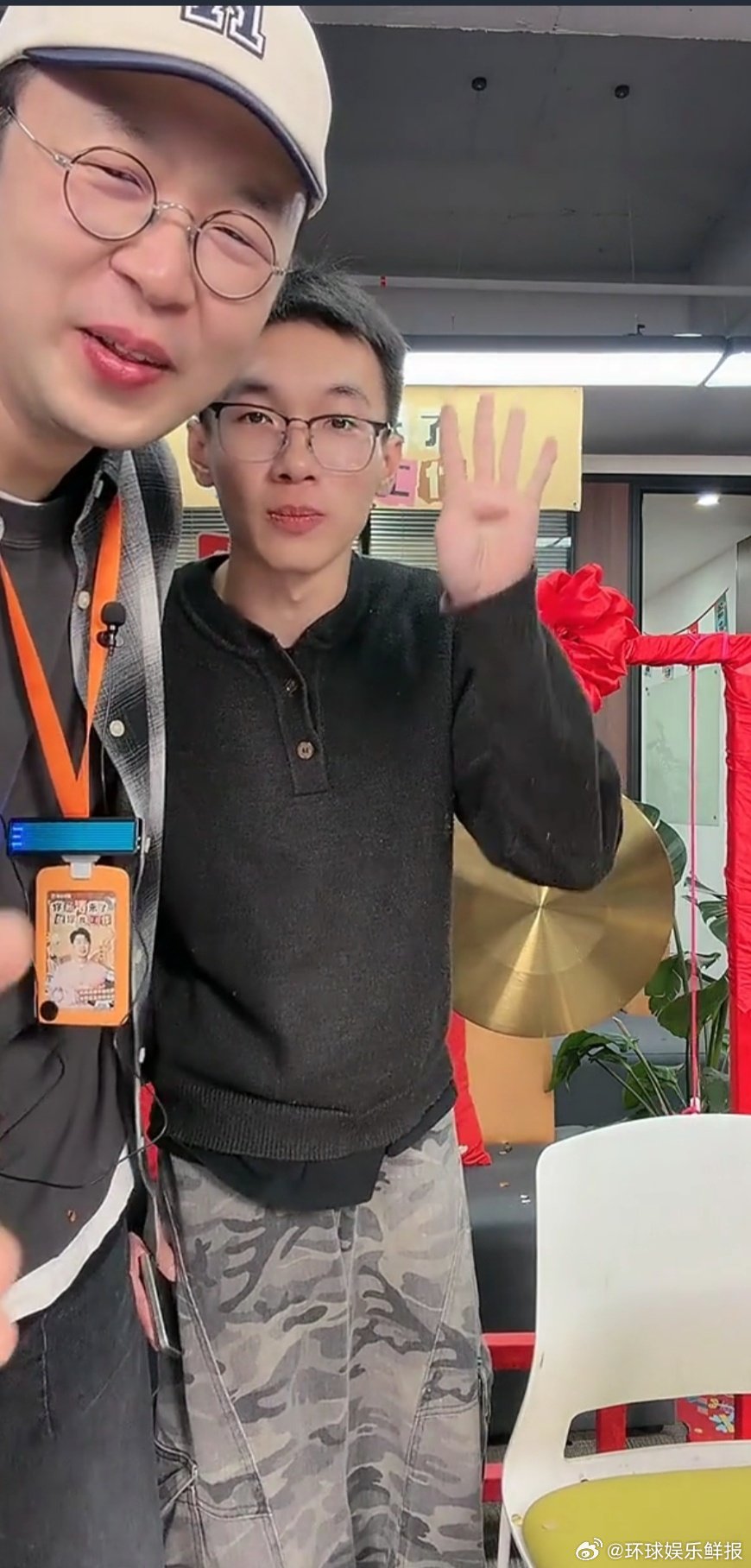 杜海涛直播面试比短剧还抓马杜海涛面试奔现速度夯爆了全程高能无剧本！杜海涛帮求职小