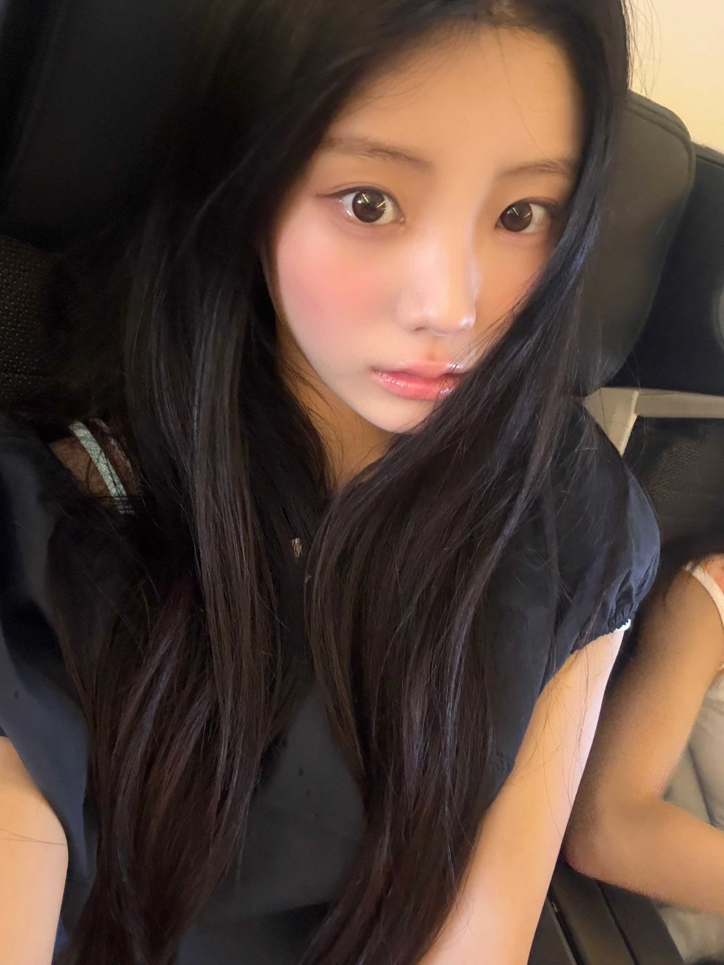 🐿️💬: 我喜欢今天的妆容~~~ 