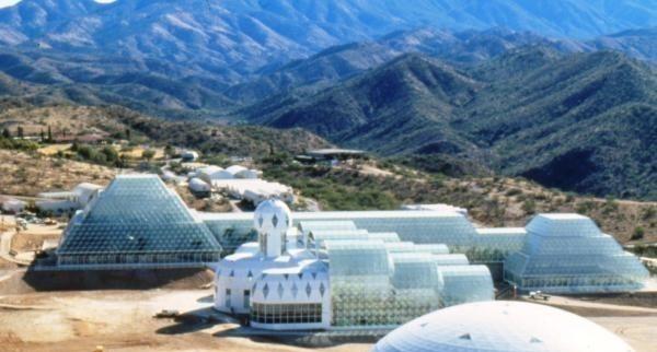 1991年，美国特意做了一个轰动全球的实验，把4男4女关在一起两年，再次打开房门