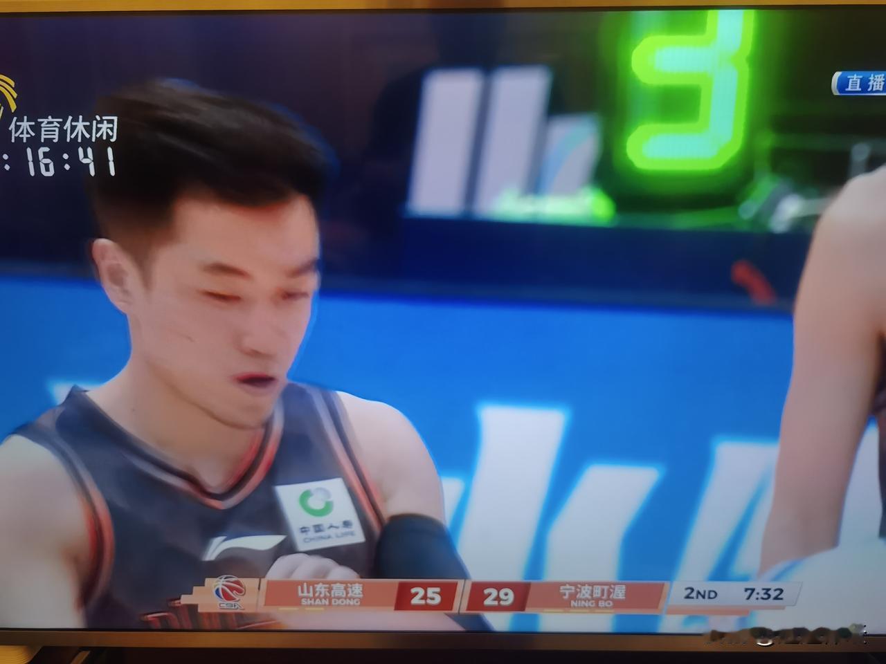 高诗岩一人连得11分！引爆全场！3分球三投三中，两次罚篮全中！下半场开始高诗岩连