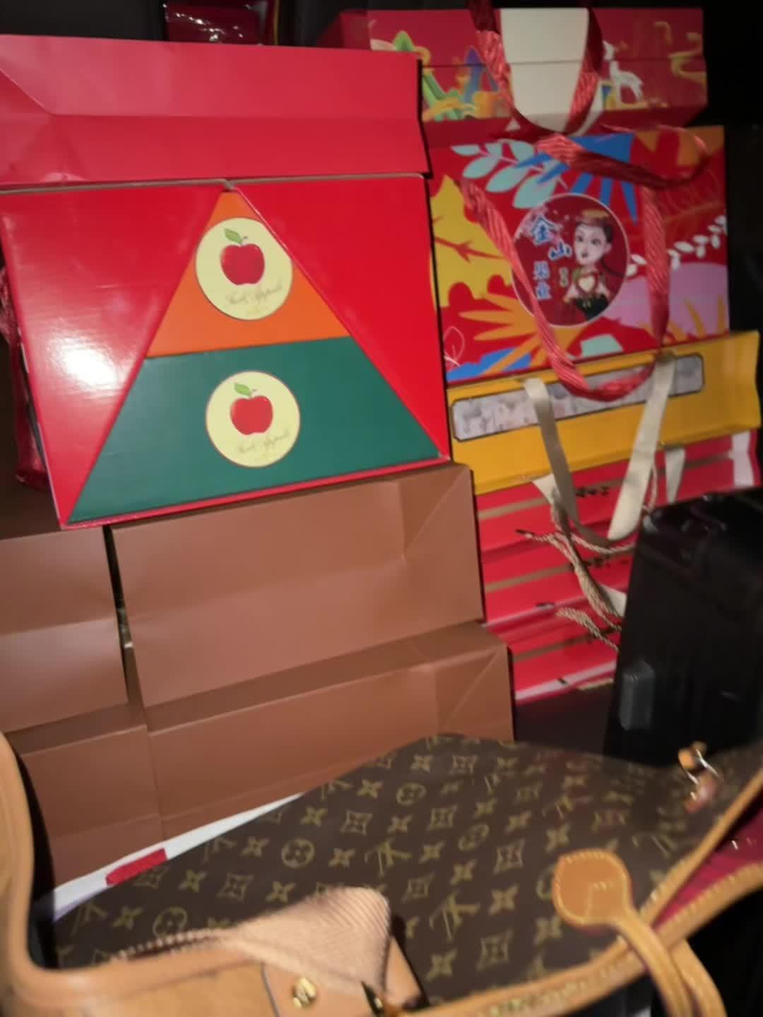 滁州到南京到呼和浩特再开夜车三小时抵鄂尔多斯康巴什只为了跟爸妈一起过个...