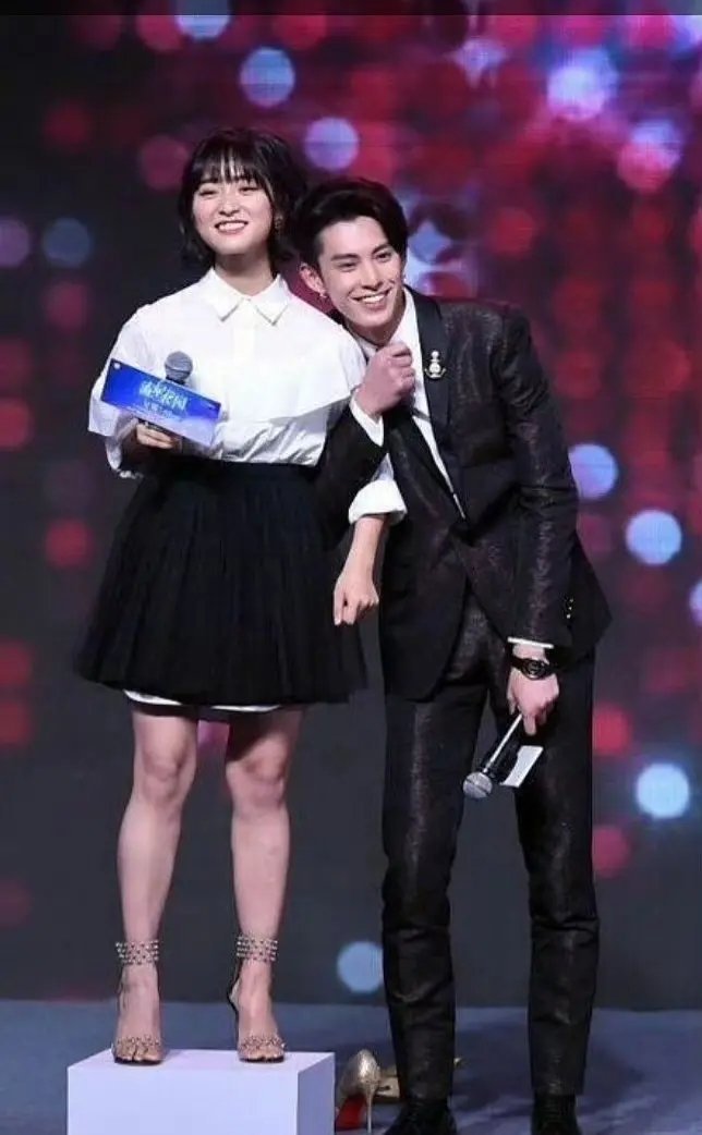 看到有人说多看生图，有利于缓解容貌焦虑，确实诶👀 