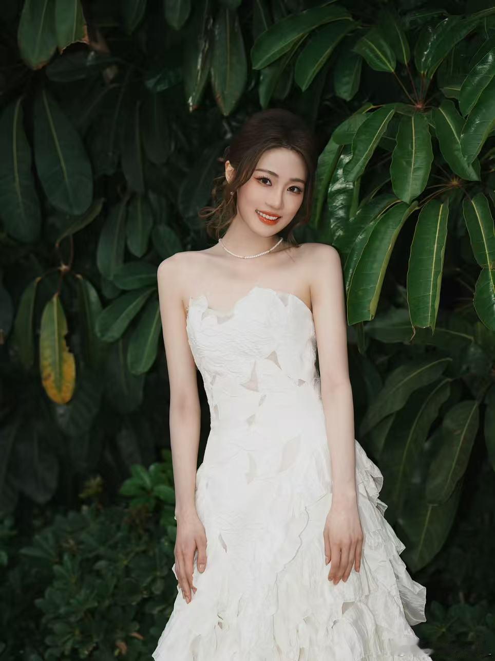 张凯丽女儿出道9年第一次拍吻戏 从话剧舞台到影视剧，一路靠扎实演技出圈，不炒作无