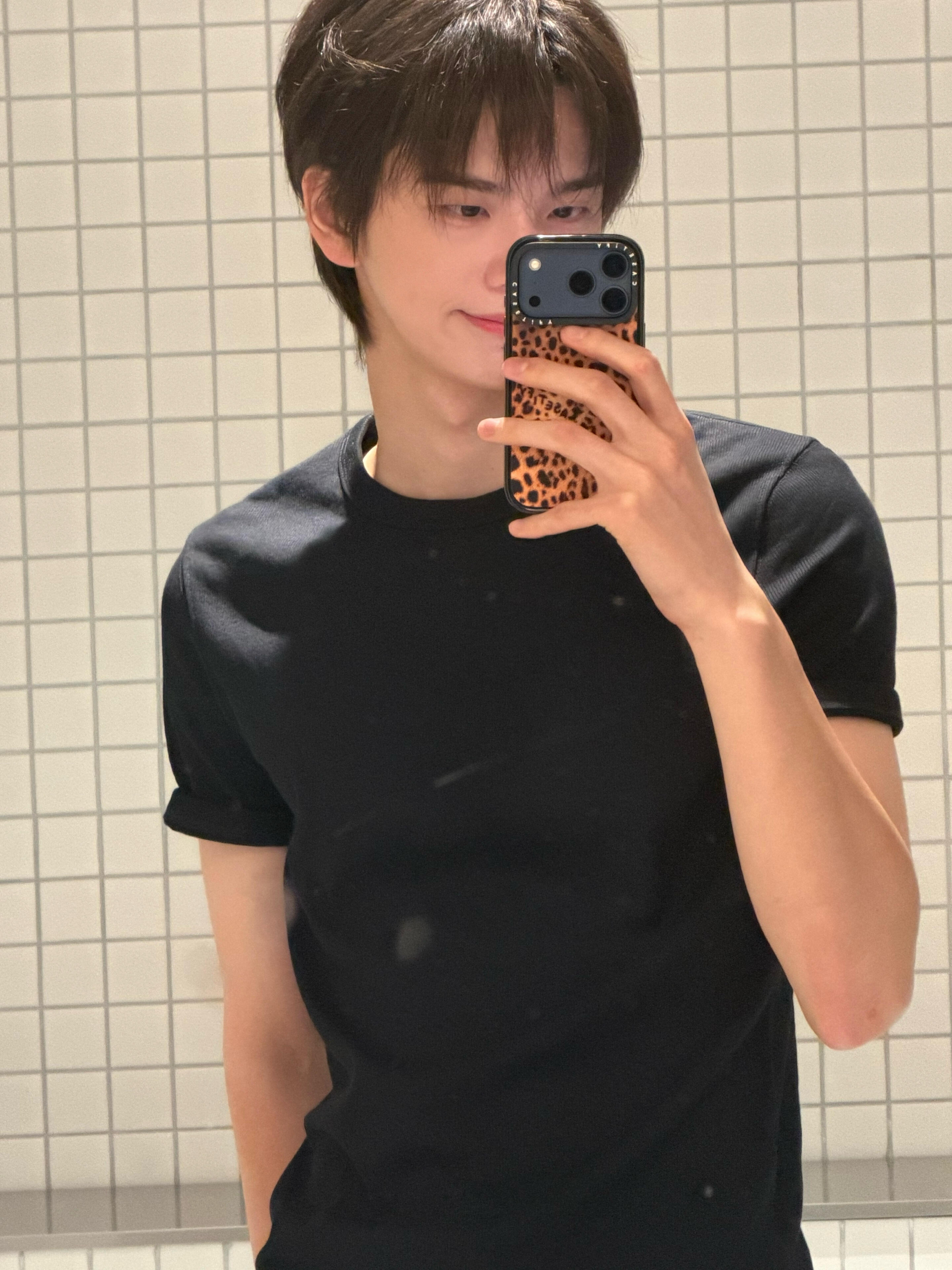 完全黑发的神shinyu申惟
