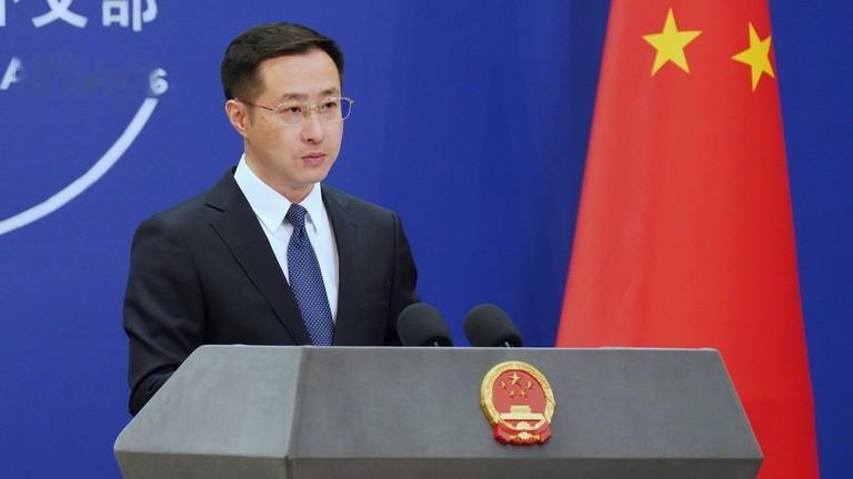2026年7月中旬，美国参议院抛出一份修订后的制裁法案，核心意思是：谁要是继续大