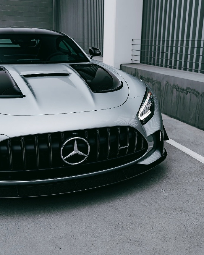 Mercedes-Benz AMG GT 