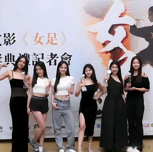 在《功夫女足》中饰演金龙队12号主力的女演员徐锦芬，分享了自己近两年的参演经历，