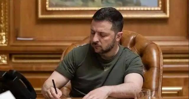 乌克兰议会通过重要议案，乌克兰议会以268票赞成，全票通过禁止战争时期展开总统选