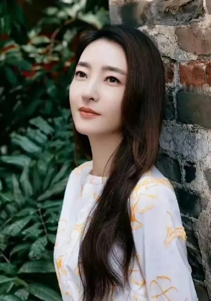 王丽坤遇人不淑，演过《美人心计》的慎儿，青春靓丽，却没想到自己老公是个诈骗犯，还